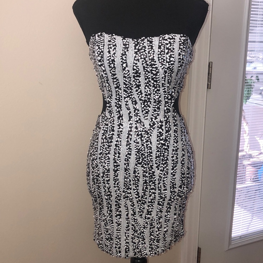 Bebe White n Black Sequin Strapless Dress